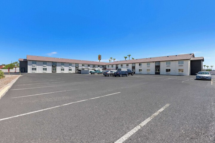Super 8 by Wyndham Goodyear / Phoenix Area