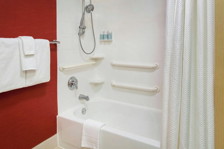 Courtyard by Marriott Mt. Laurel