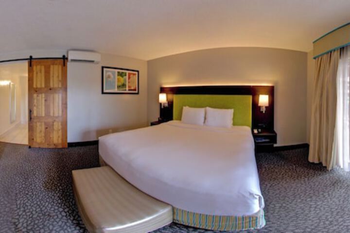 El Sendero Inn an Ascend Collection Hotel