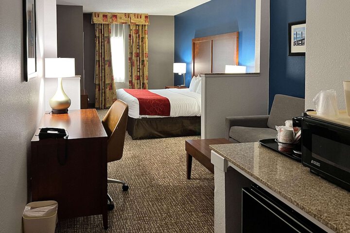 Room 21 of 43
