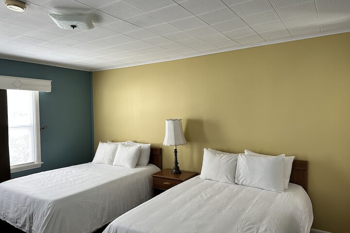 Room 18 of 61