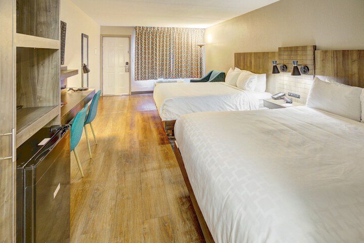 Room 28 of 41