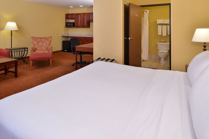 Room 18 of 40
