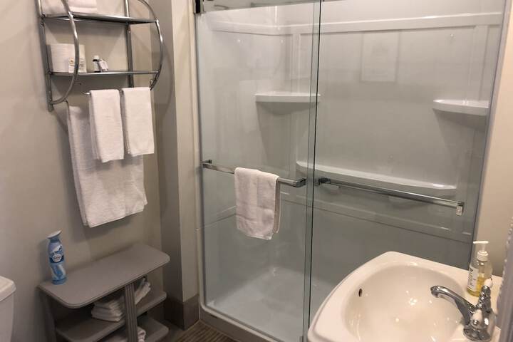 Room 11 of 49