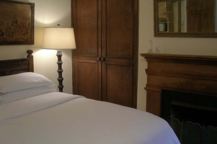 Room 185 of 238