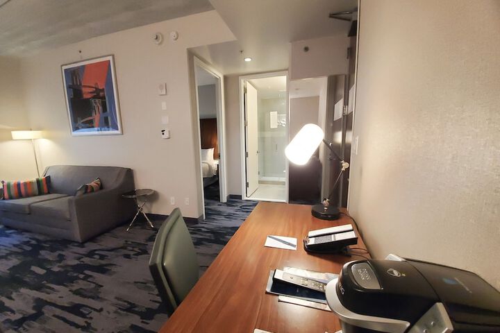 Room 28 of 61