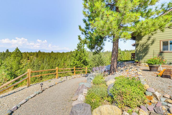 Cozy Eureka Getaway - Hike Bike, Hunt & Fish!