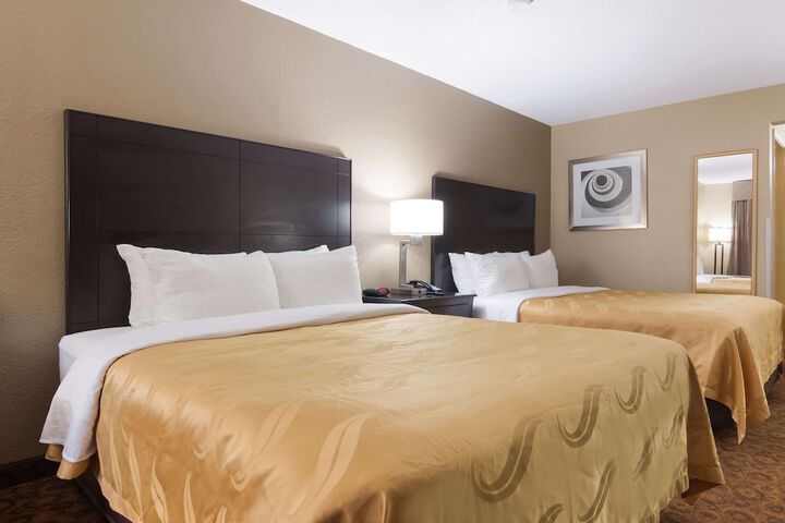 Room 20 of 28