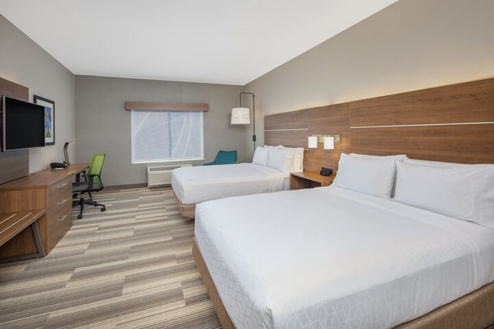 Room 14 of 38