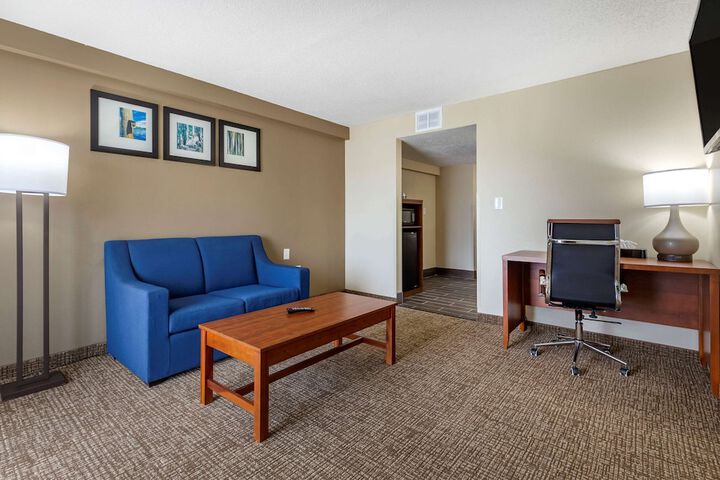 Room 32 of 44