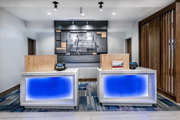 Hotel 6 of 41