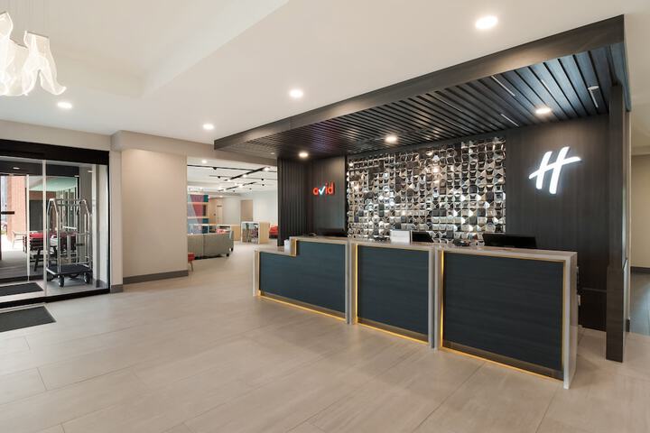 Hotel 7 of 40