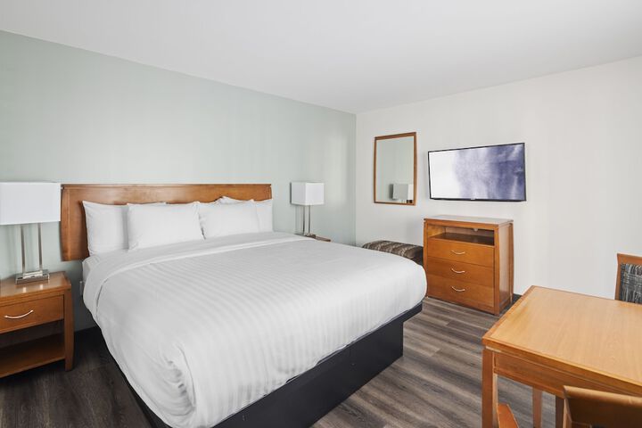 Room 9 of 41