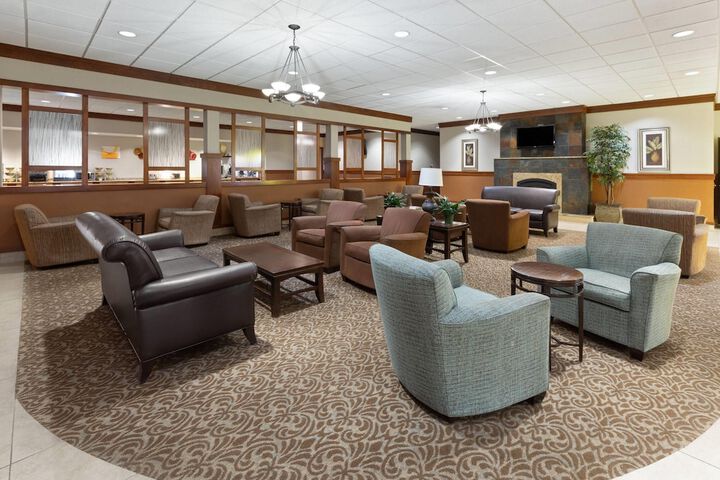 Baymont by Wyndham Jamestown Conference Center & Water Park