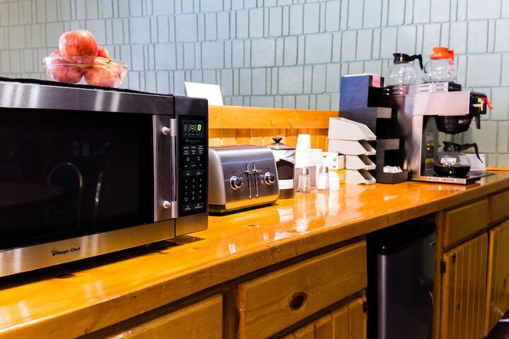 Breakfast/Coffee Service 24 of 39
