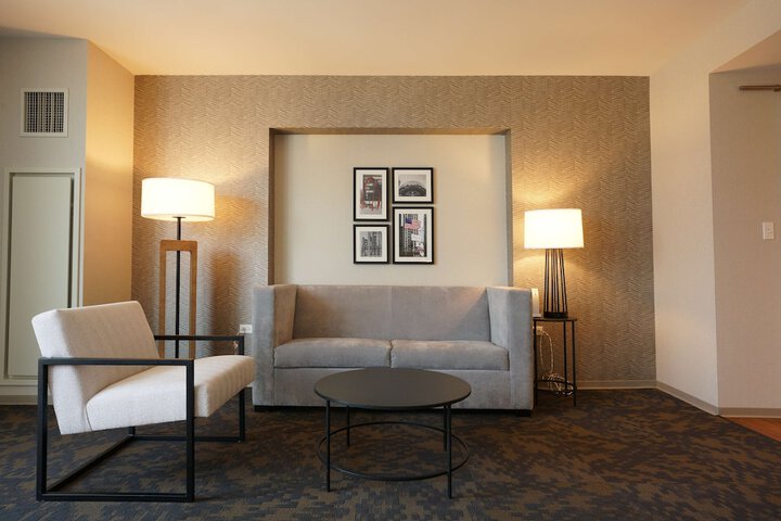 Room 15 of 49