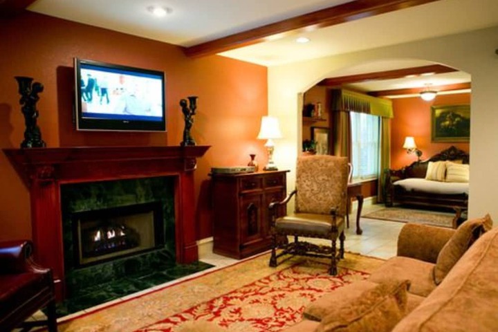 The Sanford House Inn & Spa