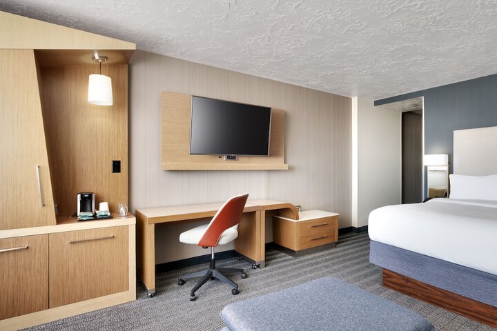 Room 19 of 49