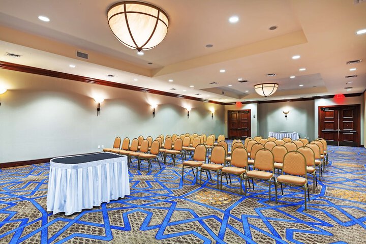 Hilton Waco