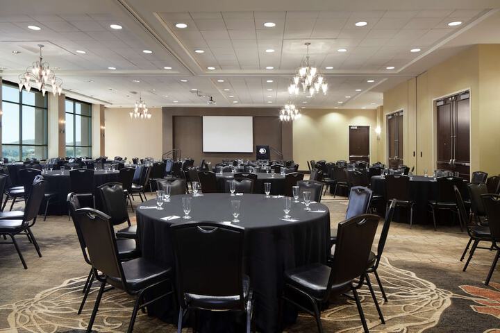DoubleTree by Hilton El Paso Downtown