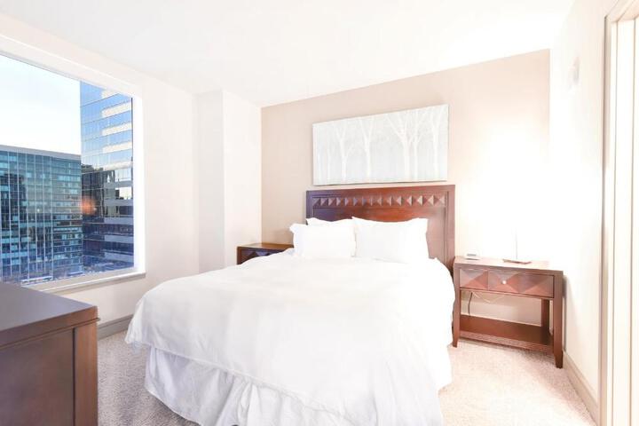 Global Luxury Suites at Boston Seaport