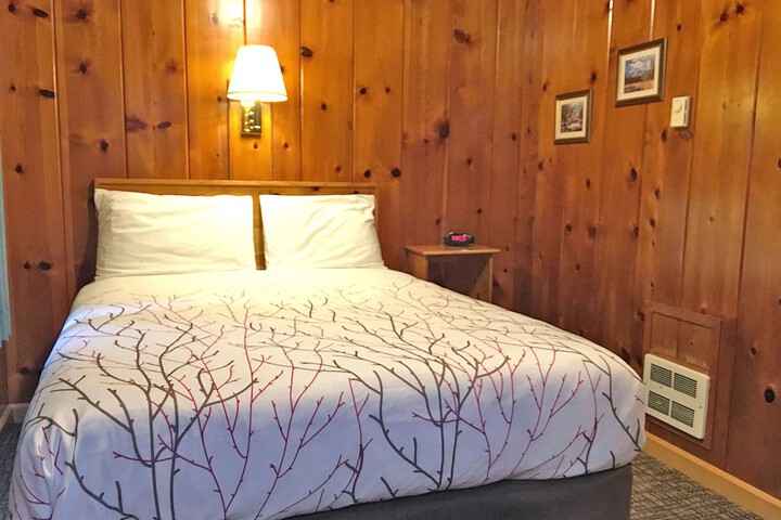 Room 111 of 183
