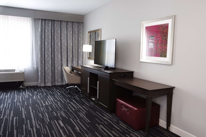 Hampton Inn & Suites Des Moines / Urbandale