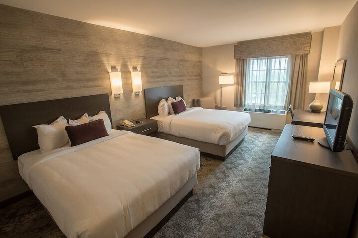 Room 9 of 32