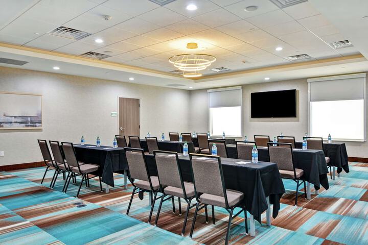 Home2 Suites by Hilton Bedford DFW West TX