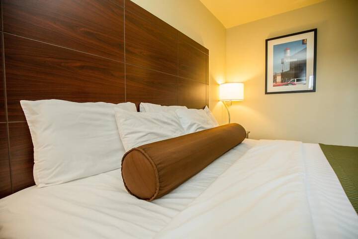 Cobblestone Inn & Suites - Winterset IA