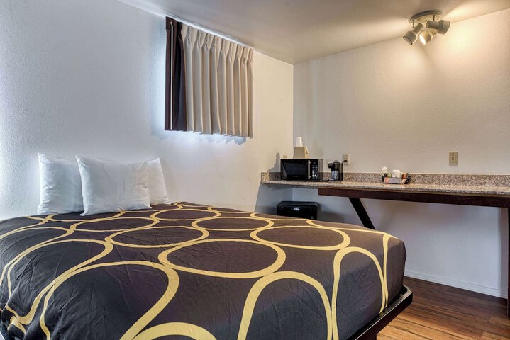 Super 8 by Wyndham Alamosa