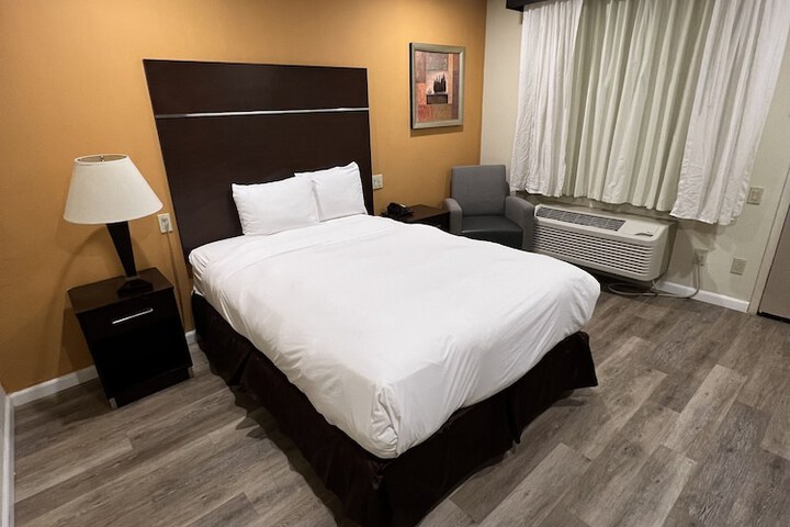 Room 36 of 47