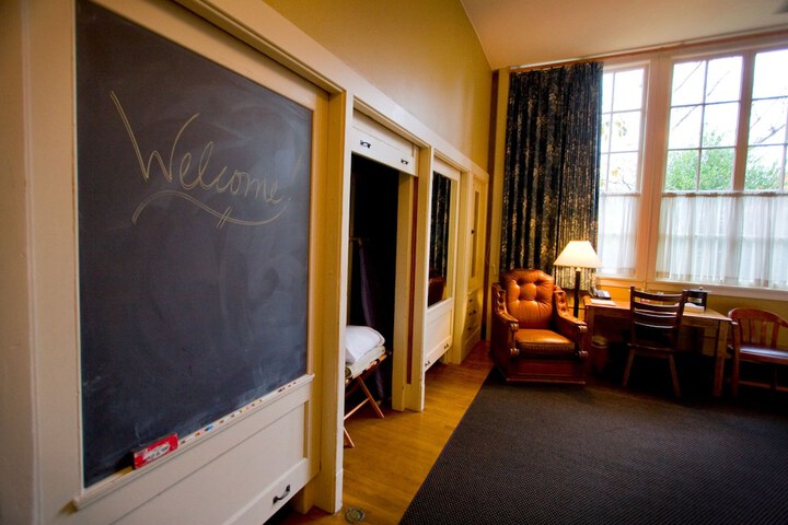 Room 39 of 74