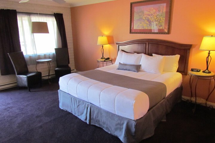 Room 10 of 37