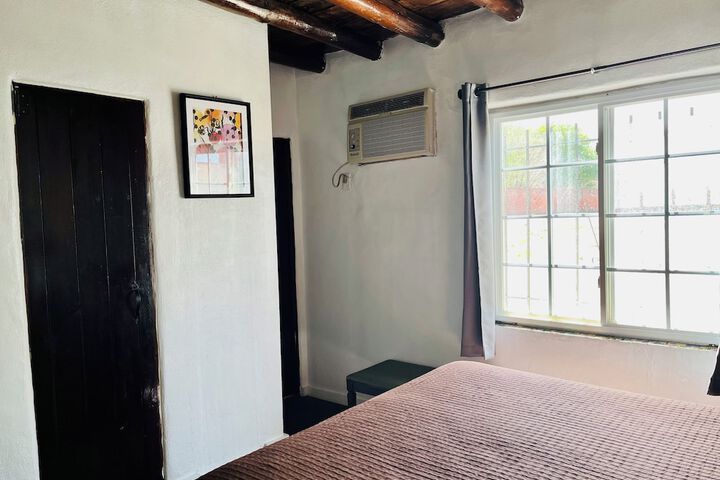 Room 28 of 45
