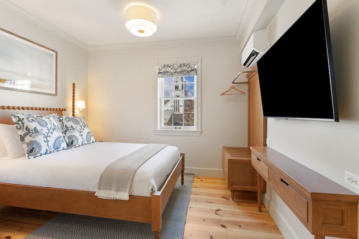 Room 90 of 135