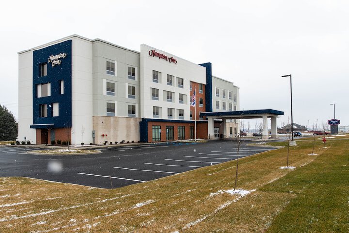 Hotel 3 of 75