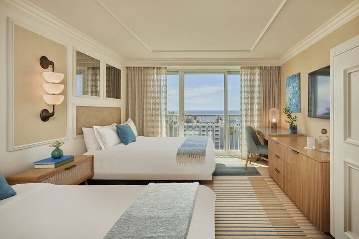 Room 44 of 128