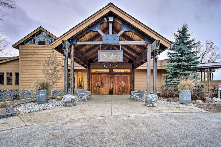 Charming Log Cabin at Double JJ Ranch Resort!