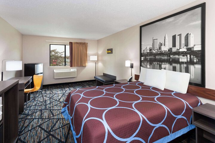 Room 9 of 26