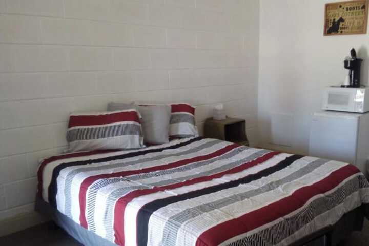 Room 10 of 23