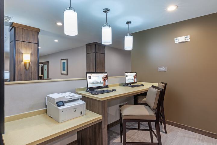 Staybridge Suites IAH Airport East by IHG