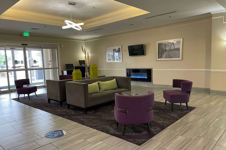 Hotel Interior 9 of 30