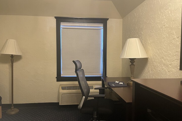 Chateau Hotel and Conference Center