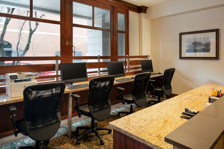Business Center 65 of 65
