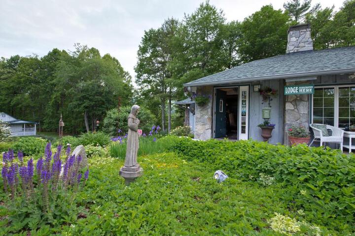Linville Falls Lodge & Cottages