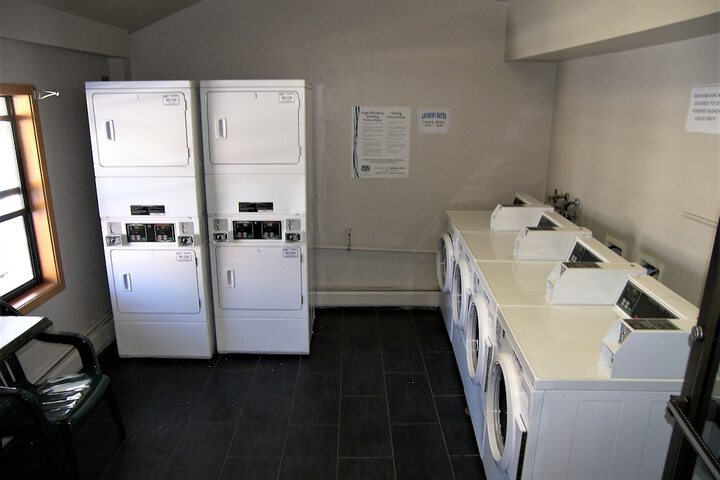 Laundry 26 of 36