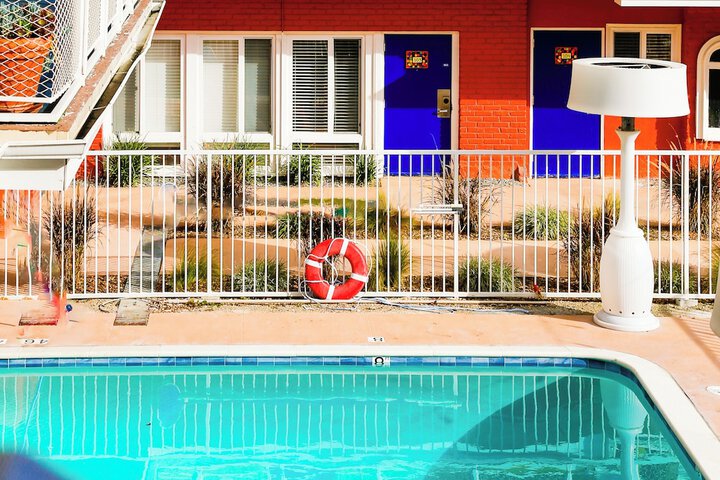 Pool 11 of 63
