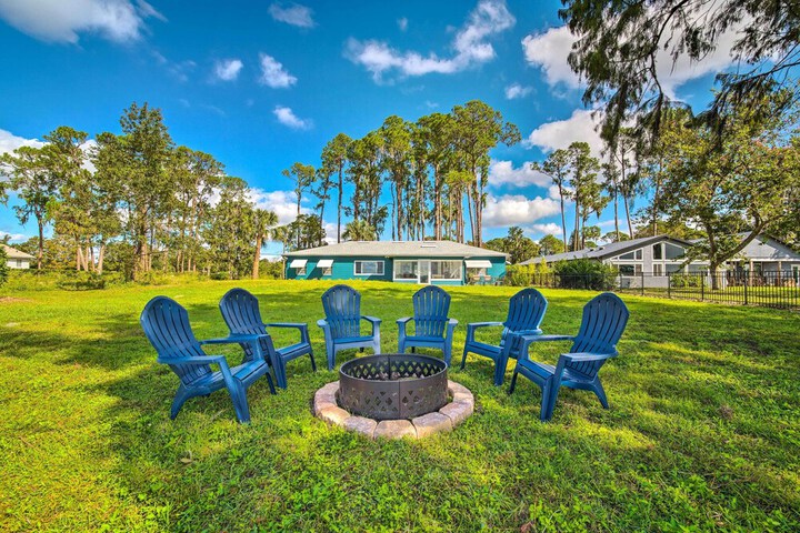 Waterfront Lake Dora Escape w / Private Dock & Slip