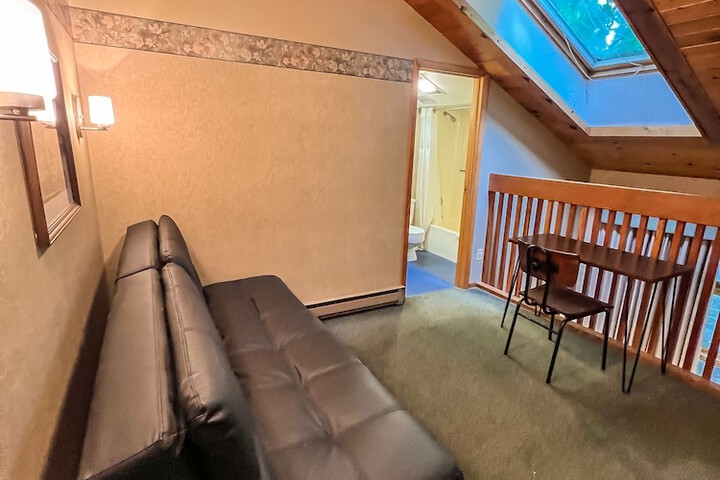 Room 39 of 132